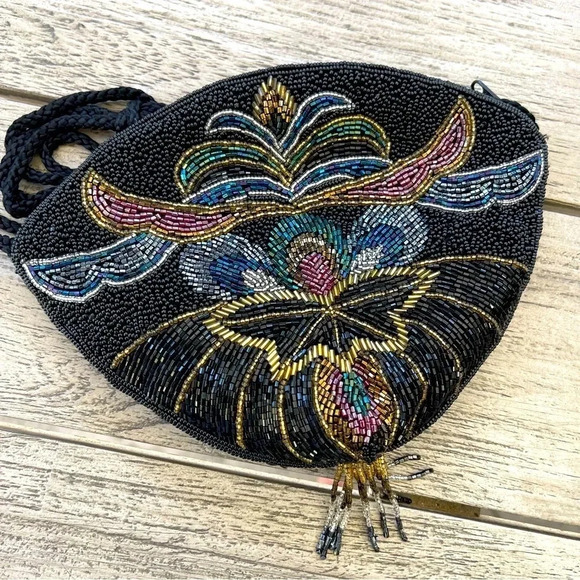 Magid Beautiful Beaded Bag - Picture 1 of 6